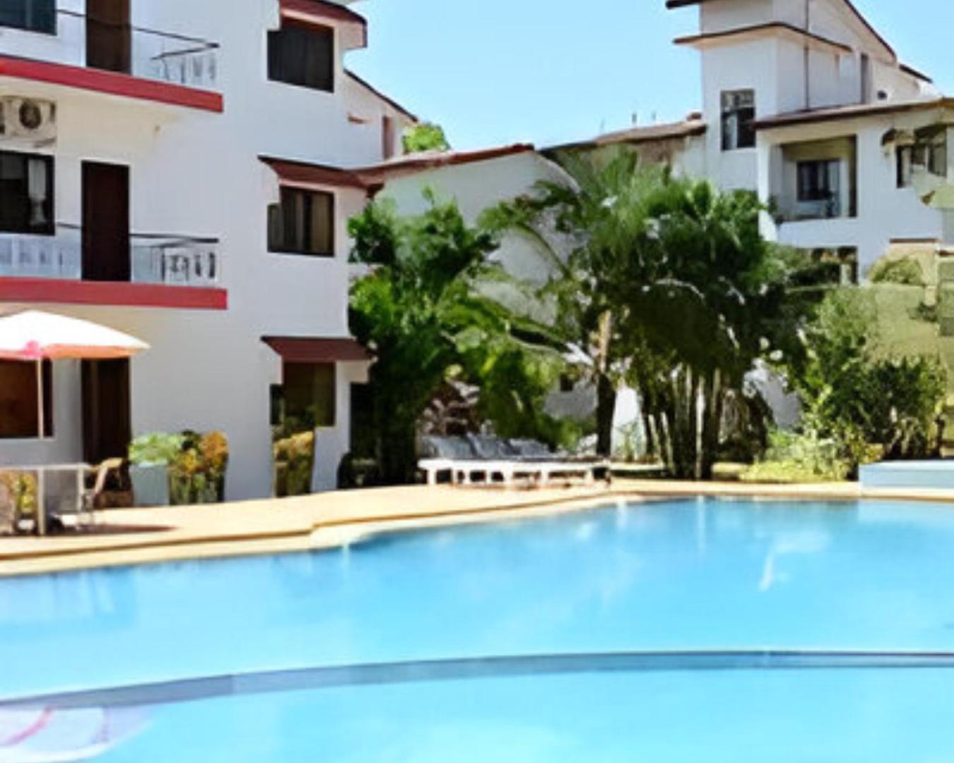 Ronne'S Little Baga Service Apartments Exterior photo